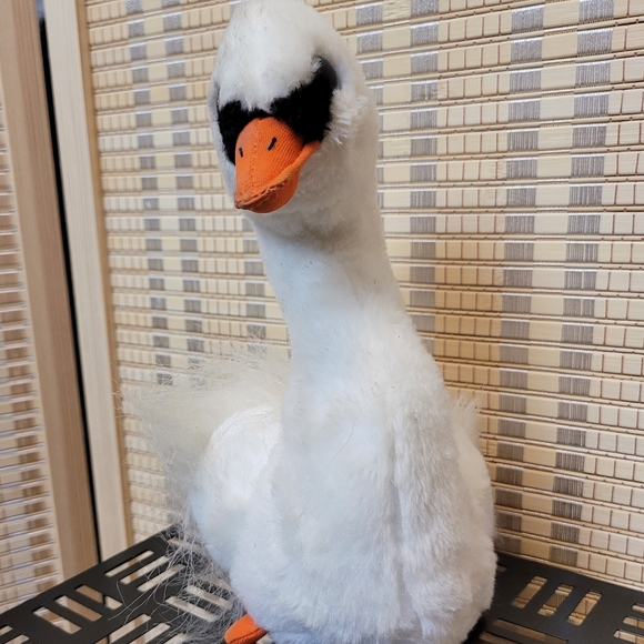 Ty Beanie Babies Plush Soft Toy Gracie Swan Bird Retired - Picture 6 of 9